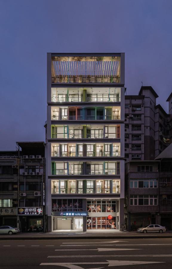 1Li7E Hotel Taichung Exterior foto